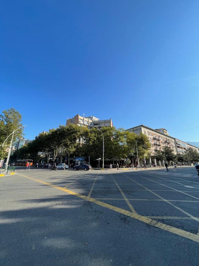 Apartment Centre View New Bazaar ティラナ エクステリア 写真